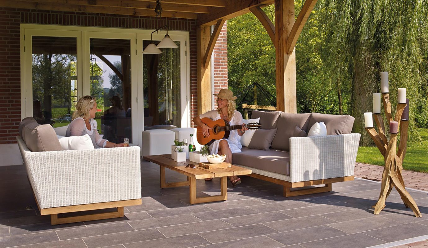 backyard patio and pergola lifestyle relaxing